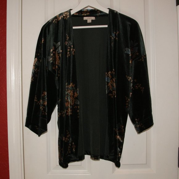 ANN TAYLOR Black Floral Velvet Kimono Topper sz OS - Picture 4 of 7